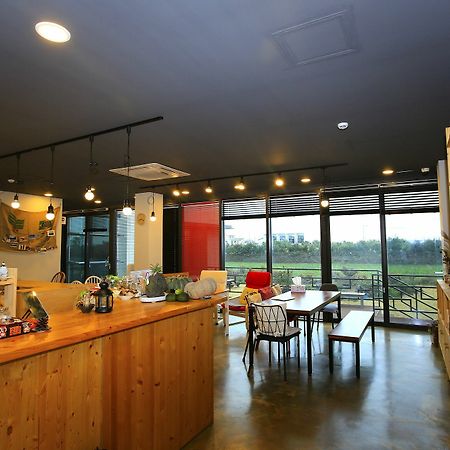 Dongdong Guesthouse Jeju Buitenkant foto