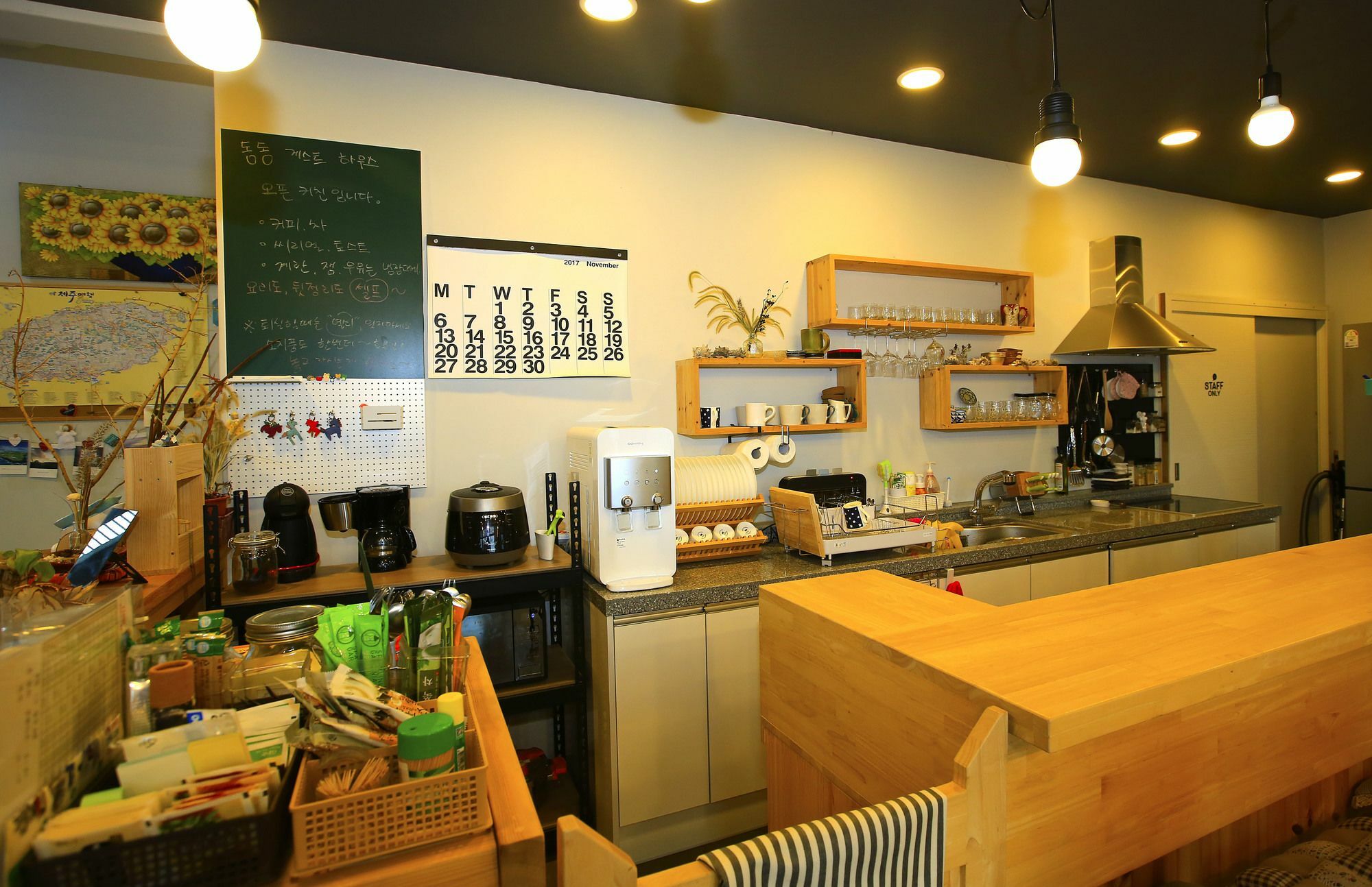 Dongdong Guesthouse Jeju Buitenkant foto
